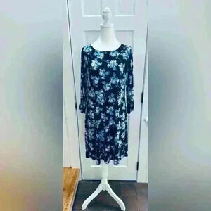 Tommy Hilfiger bk dress, full length sleeves, zipper back.